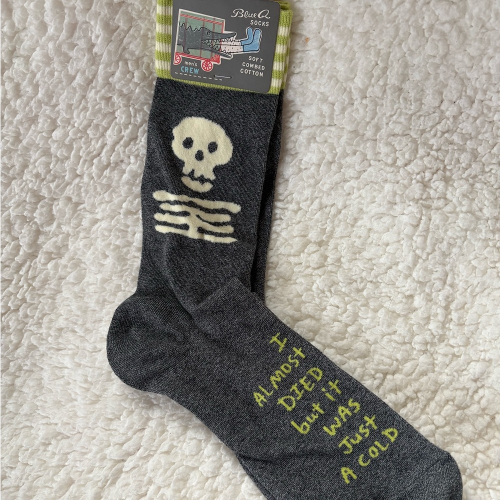 Socks Gray Skull Fun Saying